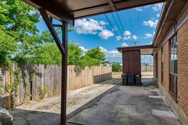 Building Photo - 5300 Wonder Dr