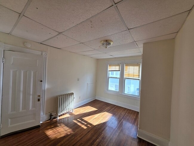 Building Photo - 37 Chase Ave