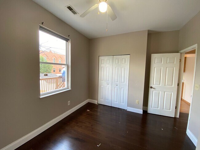 Building Photo - W Norwich Ave 32-34 GW2