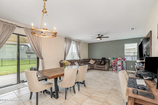 Building Photo - 4109 Alligator Flag Cir