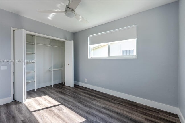 Building Photo - 326 SE 3rd Terrace