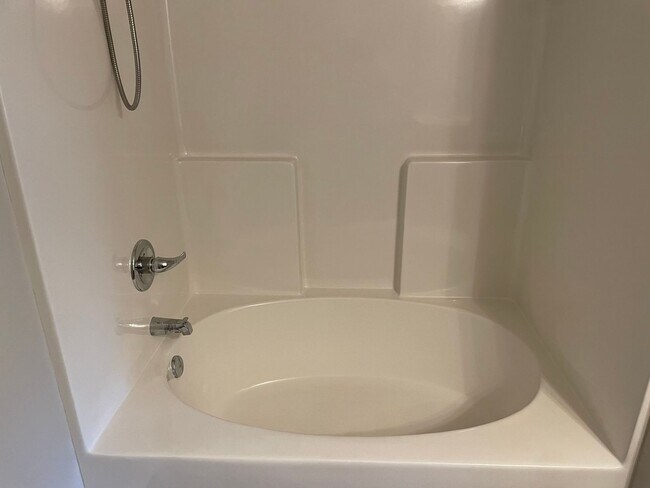 Building Photo - 3 bedroom, 2 bath home for rent in Brookstone in Sunset Harbor in Bolivia