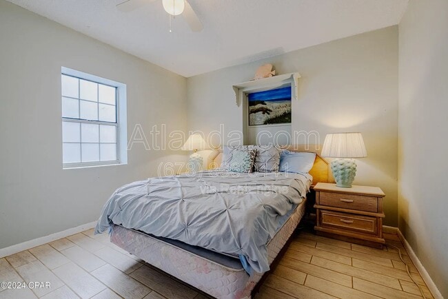 Building Photo - 5818 Hilltop Ave