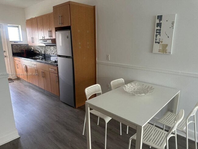 Building Photo - 6498 Collins Ave