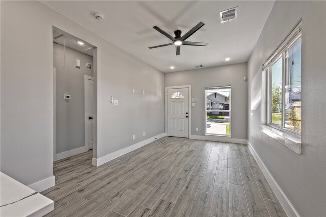 Building Photo - 9301 E Avenue L