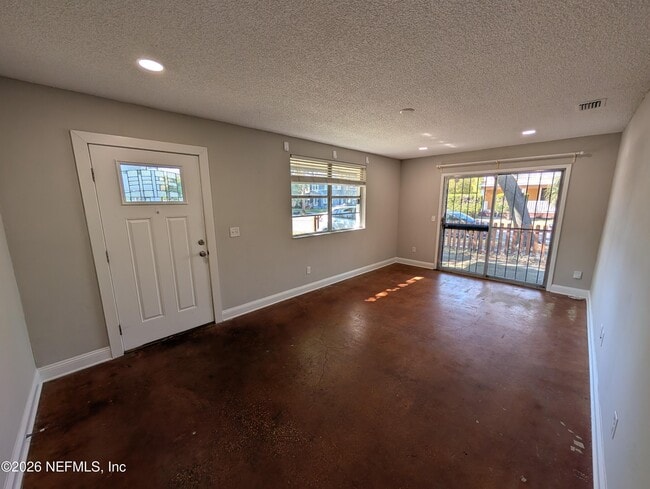 Building Photo - 2063 N Laura St