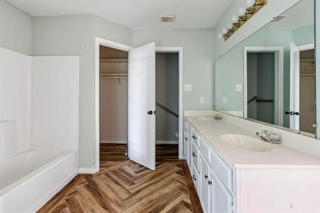 Building Photo - 4003 Sunhill Dr