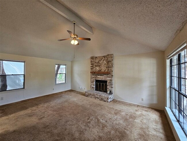 Building Photo - 13102 Briar Hollow Dr