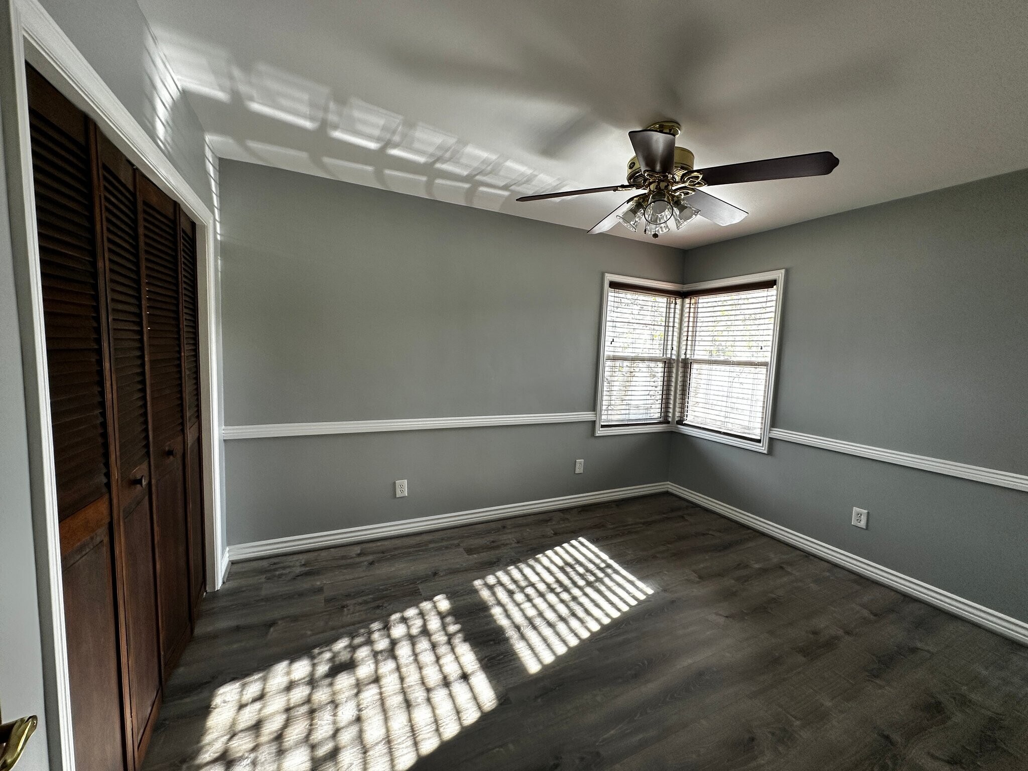 Building Photo - 2019 E Lambourne Ave