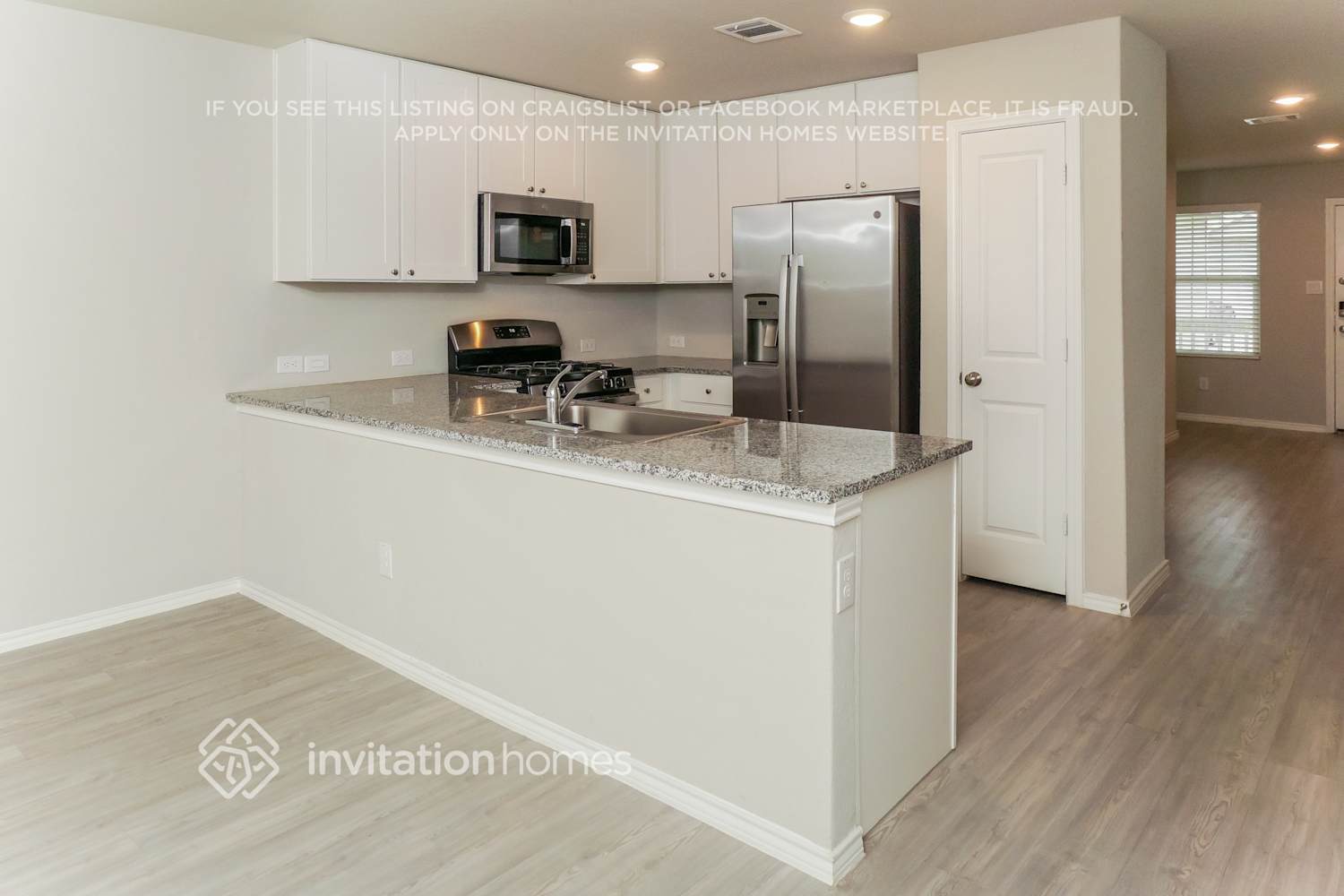 Building Photo - 10627 Varmus Dr