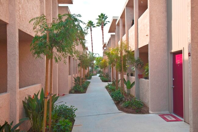 Building Photo - 130 Woodruff Apartments
