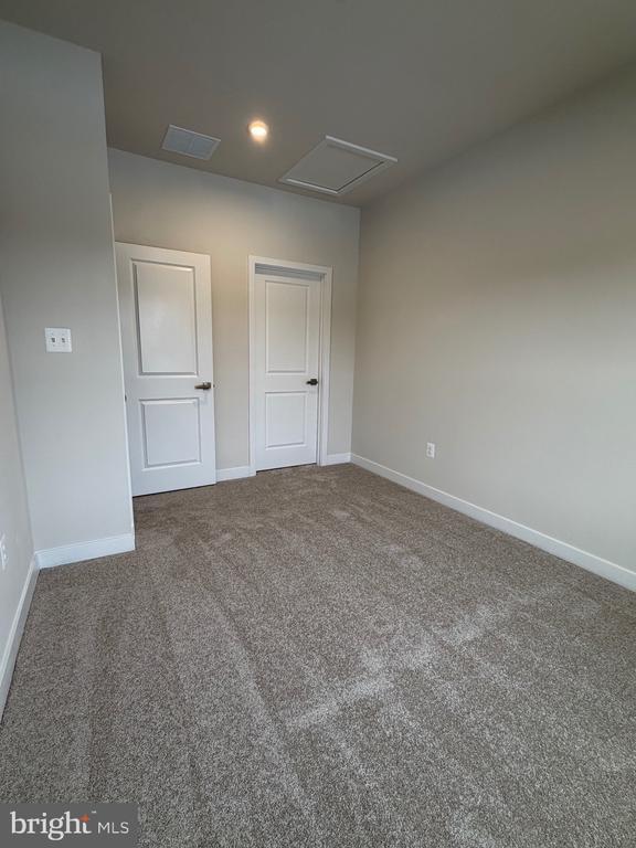 Building Photo - 9313 Klamath Ct