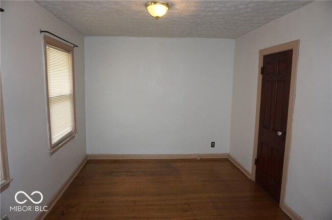 Building Photo - 4015 E 34th St