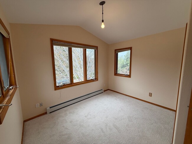 Building Photo - Perfect Table Mesa Family Home with Fully ...