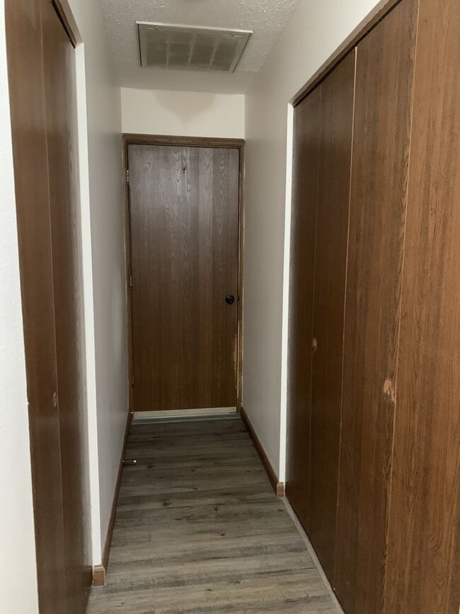 Building Photo - 32 Rabbit Trail Dr