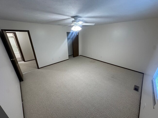 Building Photo - 29 Campbell Dr