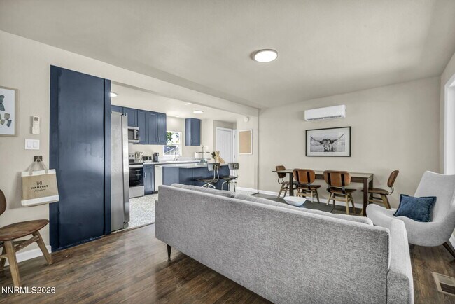 Building Photo - 1678 Ordway Ave
