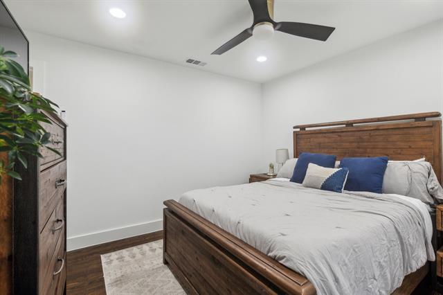 Building Photo - 2516 Highwood Dr