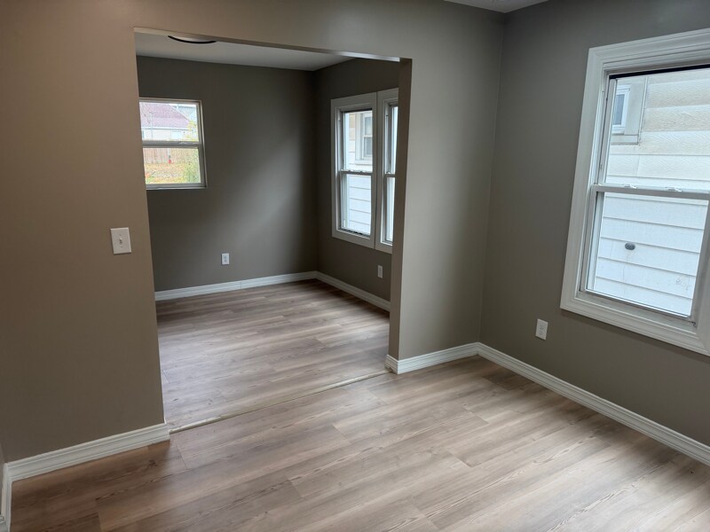 Building Photo - 1615 Lawton Ave