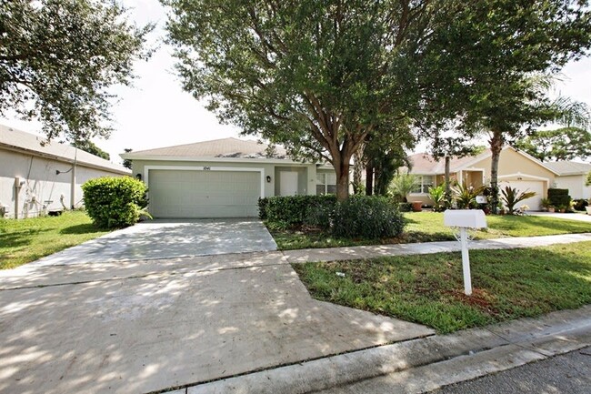 Primary Photo - 1041 Park Hill Dr