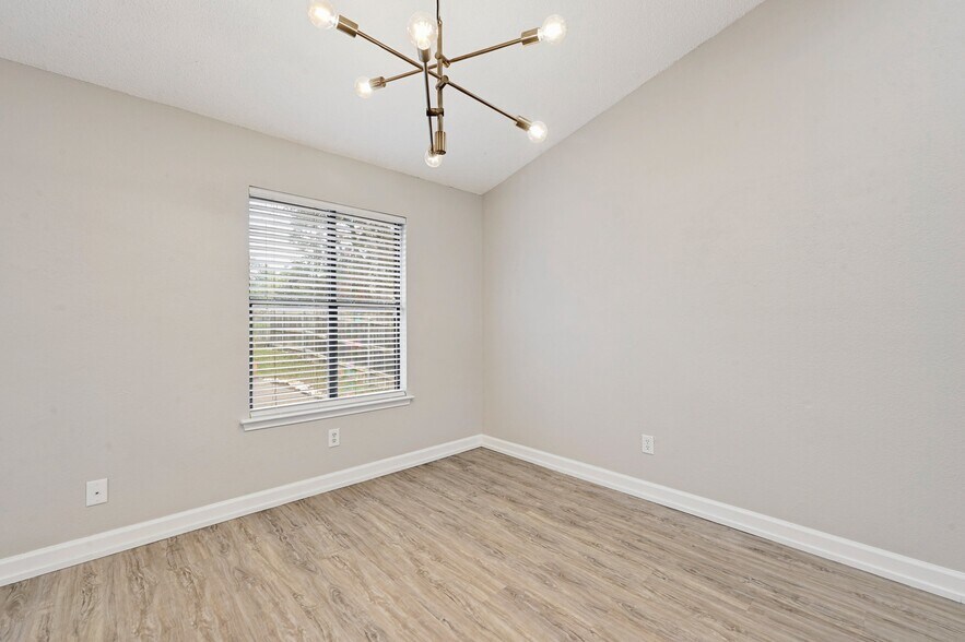 Building Photo - 4712 Velasco Plz