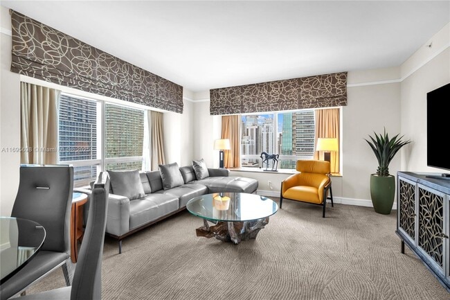 Primary Photo - 1435 Brickell Ave