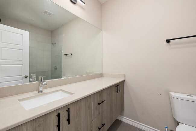 Building Photo - 5809 Puffin Ave