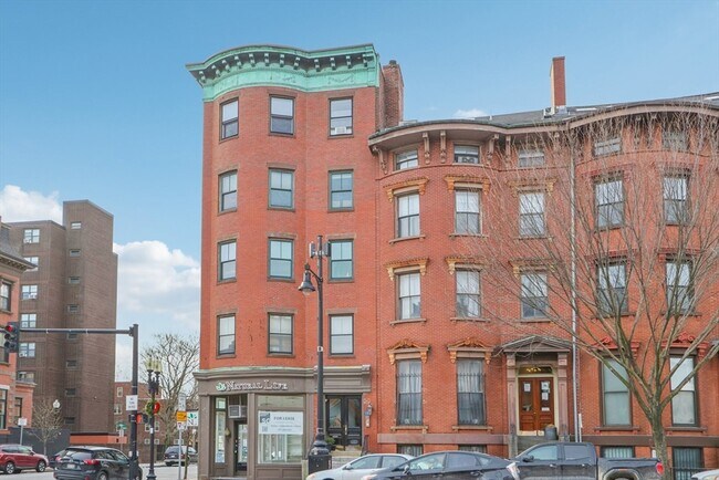 Building Photo - 583 Massachusetts Ave