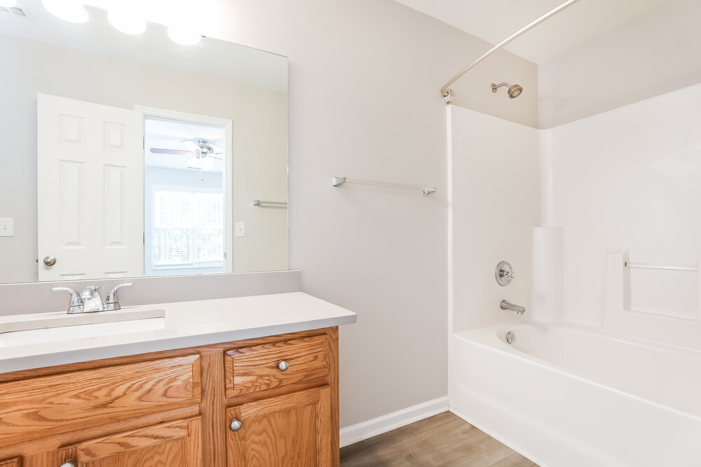 Building Photo - 4009 Scofield Dr