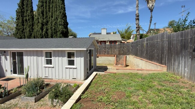 Building Photo - Newly Remodeled 3 bedroom home with AC