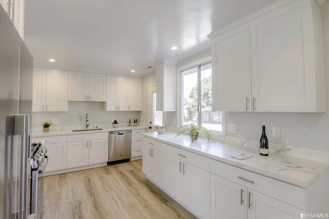 Primary Photo - 504 Arguello Blvd