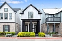 Building Photo - 1717 Wofford Ln