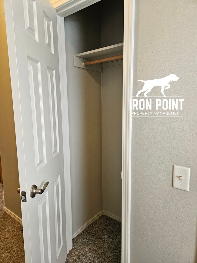 Building Photo - 35WHITEOAK