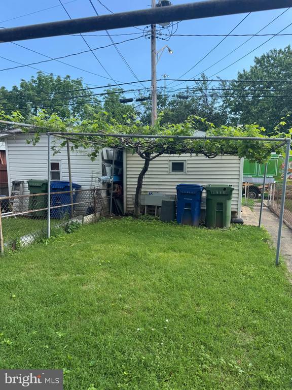 Building Photo - 5113 Fait Ave