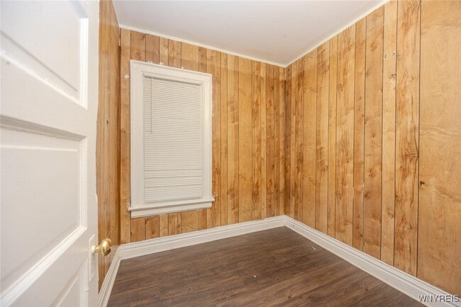 Building Photo - 2146 Genesee St