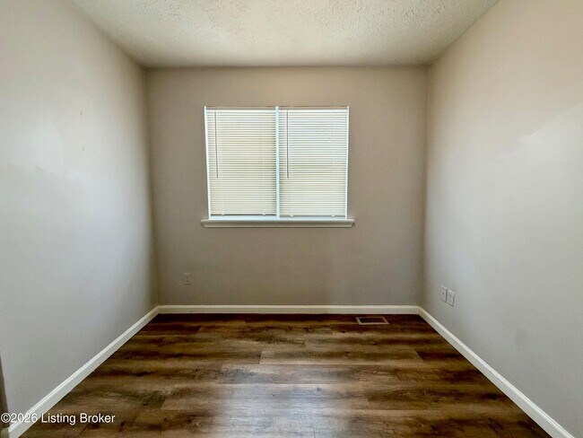 Building Photo - 10809 Oreland Mill Rd