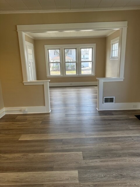 Building Photo - 90 Mayflower St