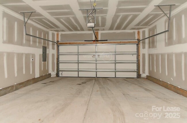 Building Photo - 12032 Storm Ln