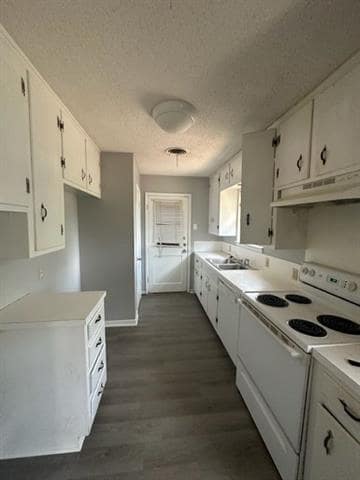 Building Photo - 2818 S 39th St