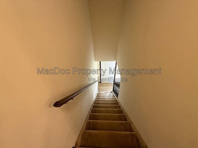 Building Photo - 5145 Cottonwood Ct