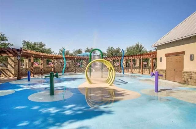 Building Photo - 1570 Bonham Pkwy