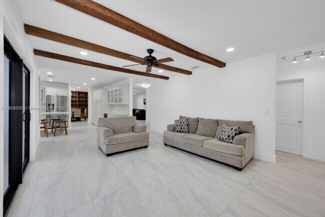 Building Photo - 6860 SW 99th Terrace