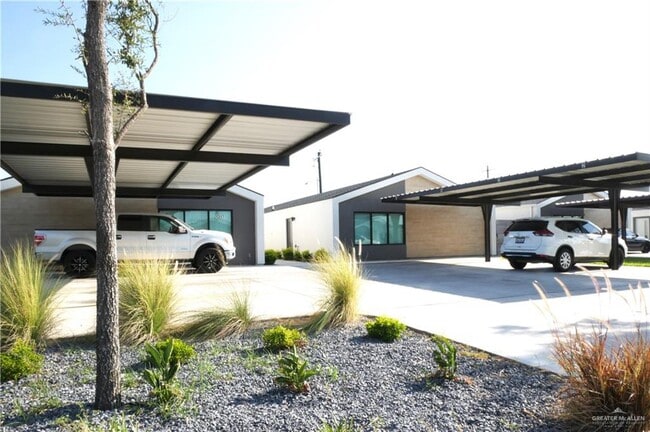 Building Photo - 23 East St