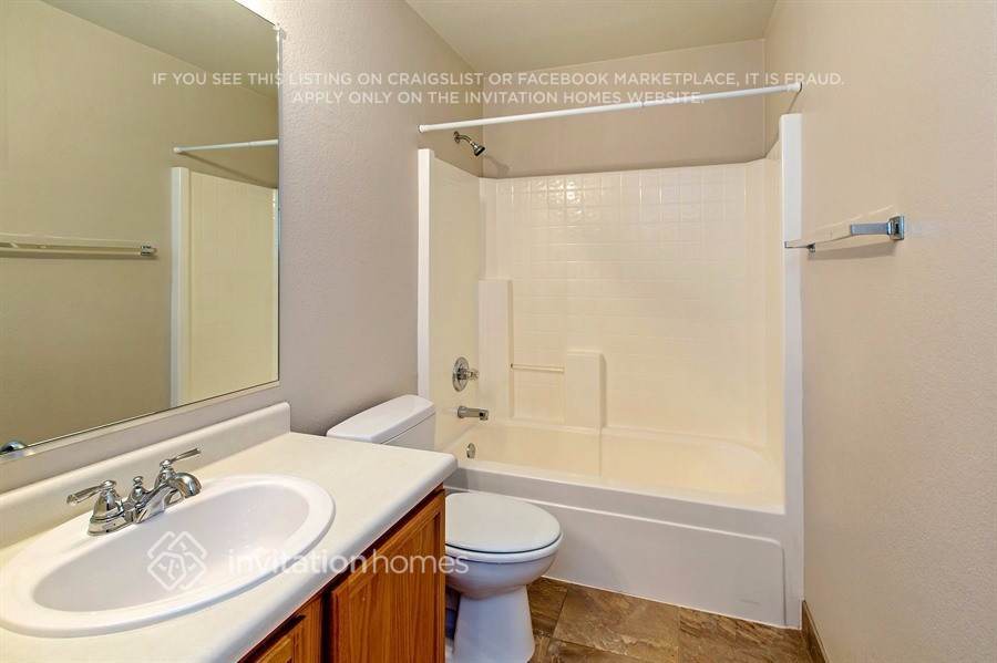 Building Photo - 1714 W Amberwood Dr