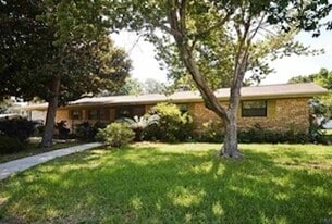 Building Photo - 211 Palmetto Rd