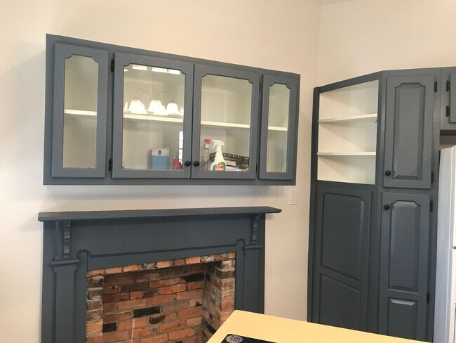 Building Photo - 1001 S 8th St