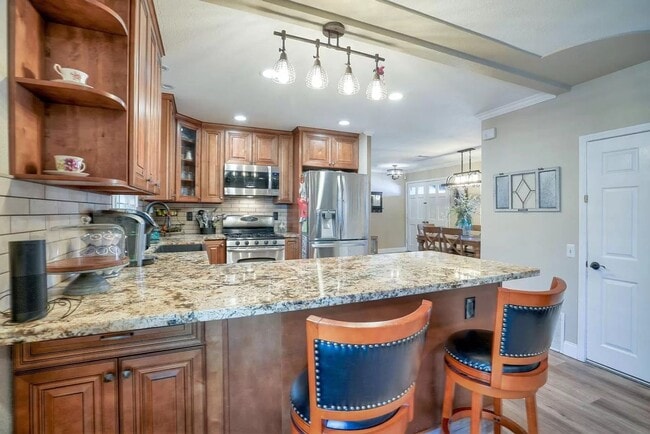 Building Photo - Beautiful 3 bedroom,  Single Family Home in Westside Gilroy