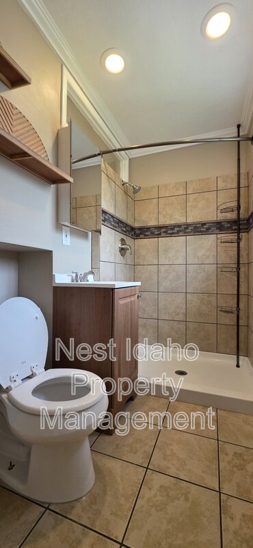 Building Photo - 2910 N McKinney St