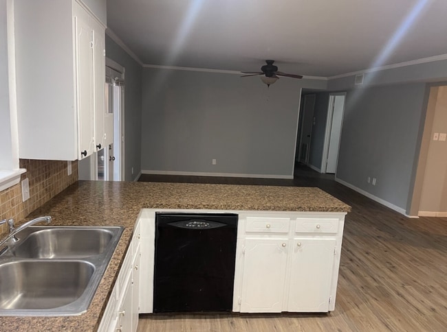 Building Photo - **Available Now...Never Have to Move Again! Don’t Miss Out…This Home Will Go Fast!**