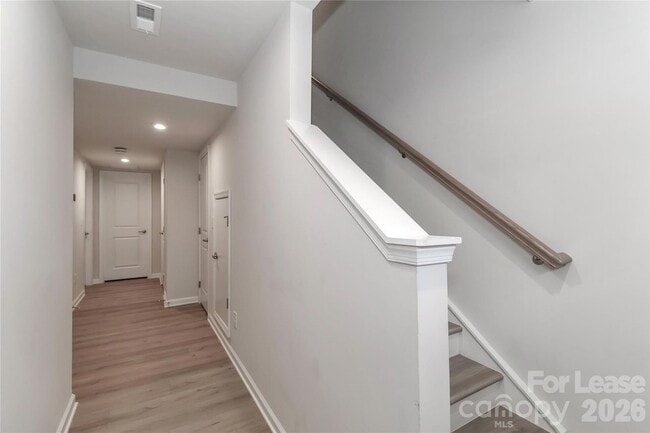 Building Photo - 5038 Springarn Ct